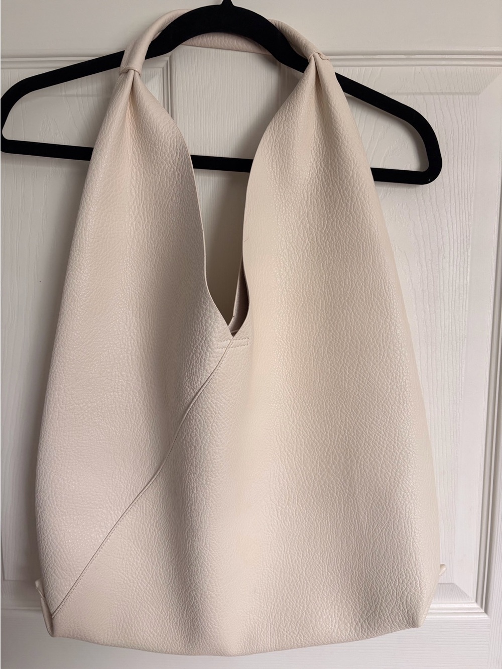 Vegan Leather Boho Slouchy Bag Off White Pebbled Shiraleah NWOT Minimalist